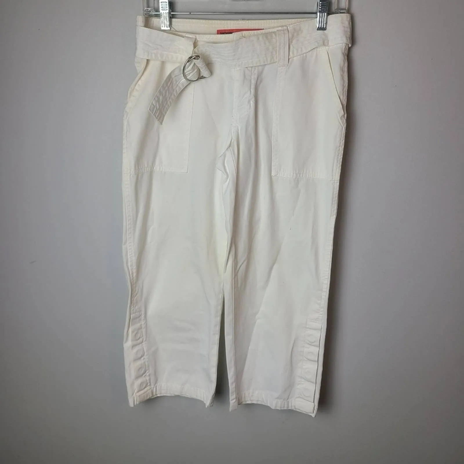 Mossimo White Cotton Capris