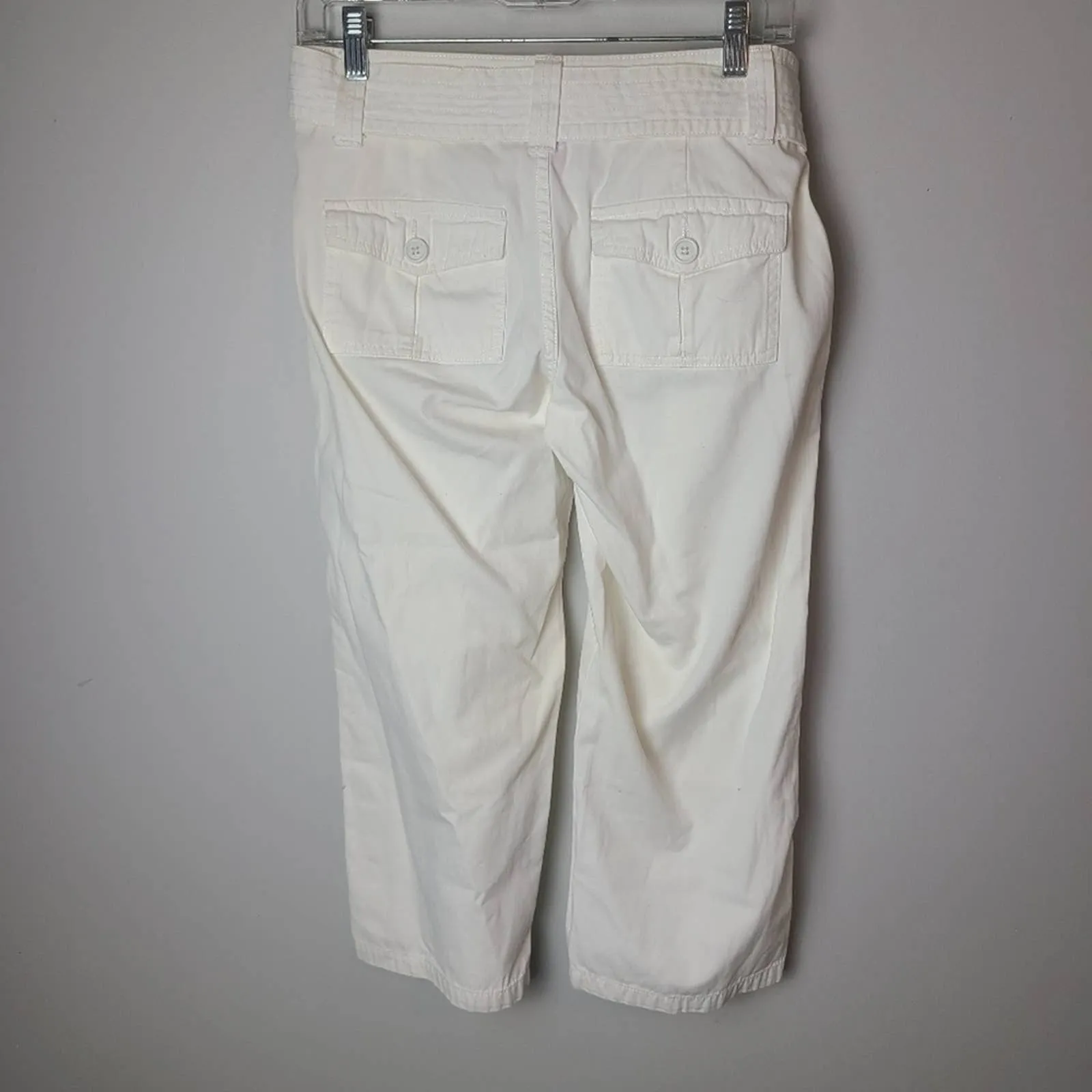 Mossimo White Cotton Capris