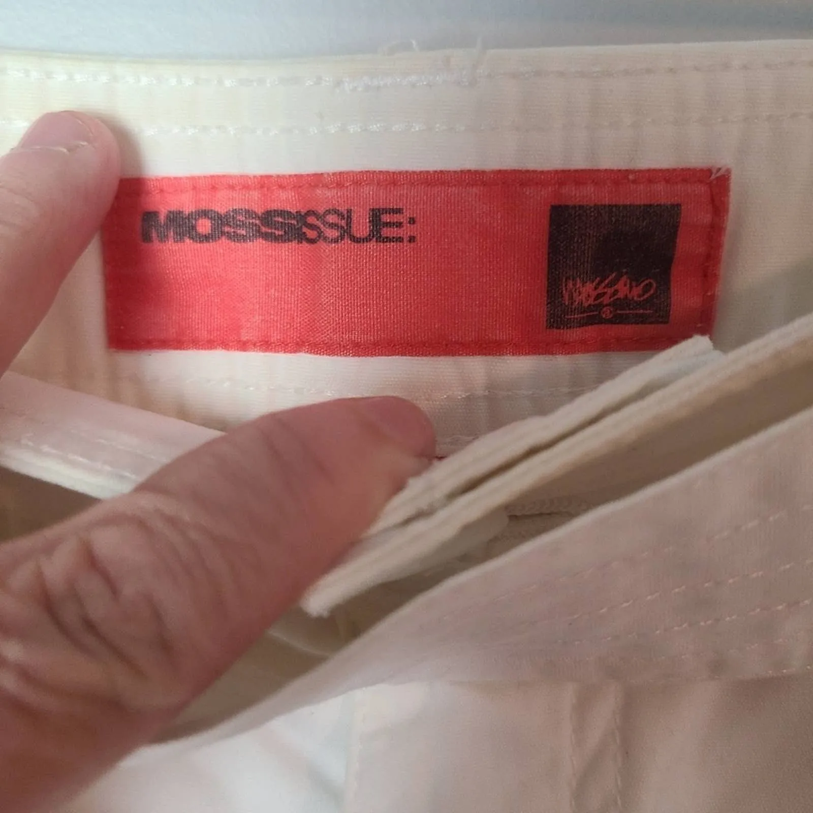 Mossimo White Cotton Capris